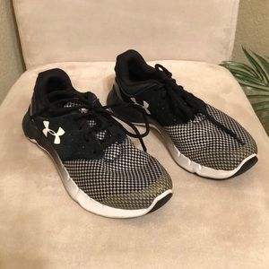 Underarmour Tennis Shoes